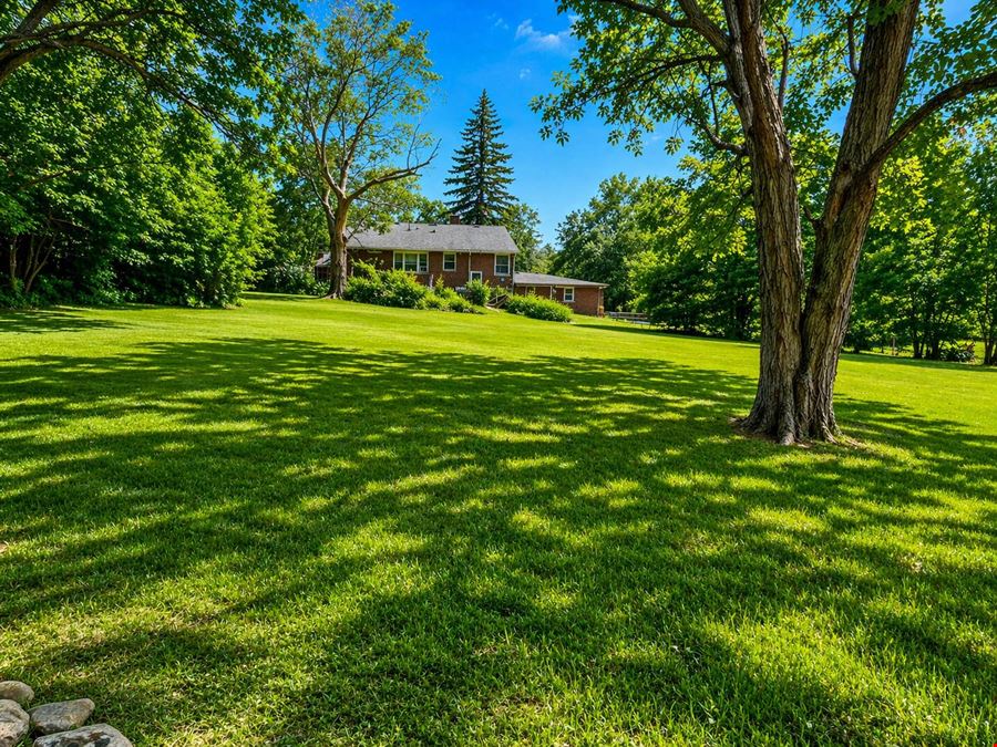DUPAGE BUILDERS THIS ONE IS FOR YOU - 1.28 acres