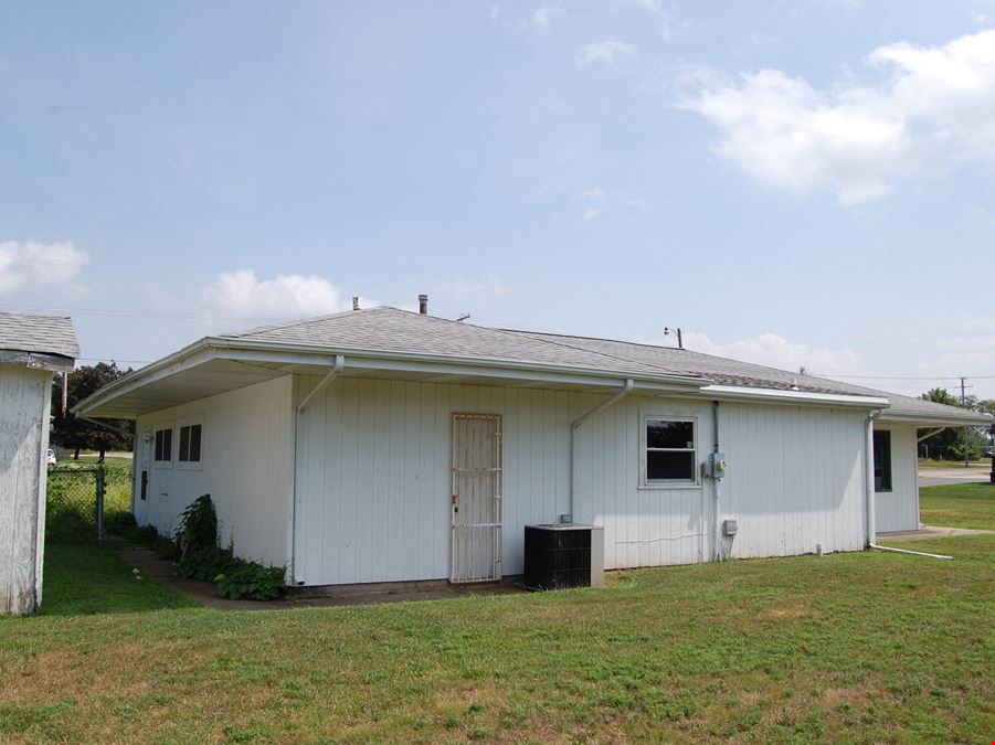 909 Green Ridge Ave