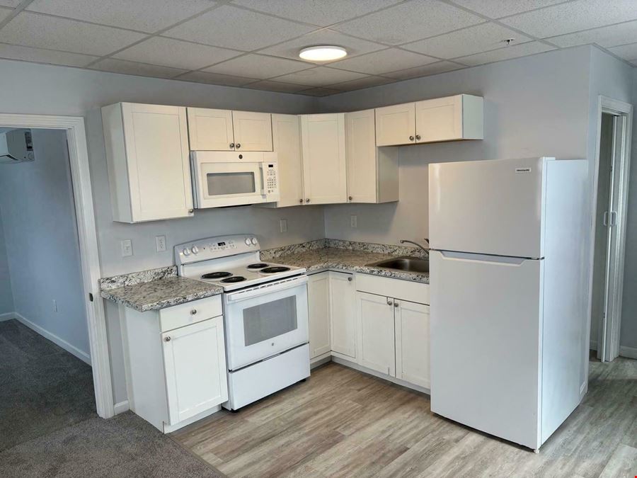 10 Unit-Mixed Use in Townsend, MA 