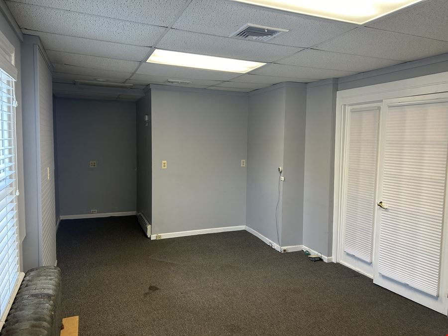 ±2,800 SF Professional Office and/or Retail for Lease