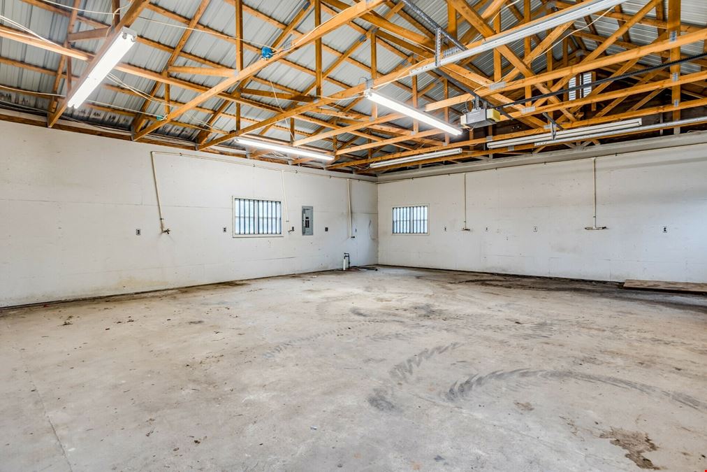 210 W Dean St, Burrton