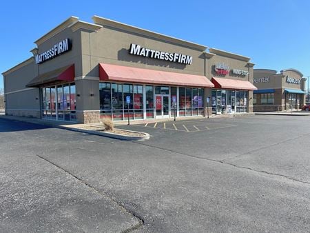 Preview of Retail space for Rent at 2718 North Kansas Expressway