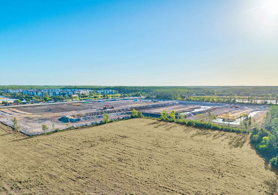 Pre-Selling Now! Buy Before Completion and Price Increases