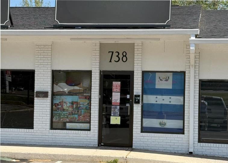 738 Vestavia Plaza