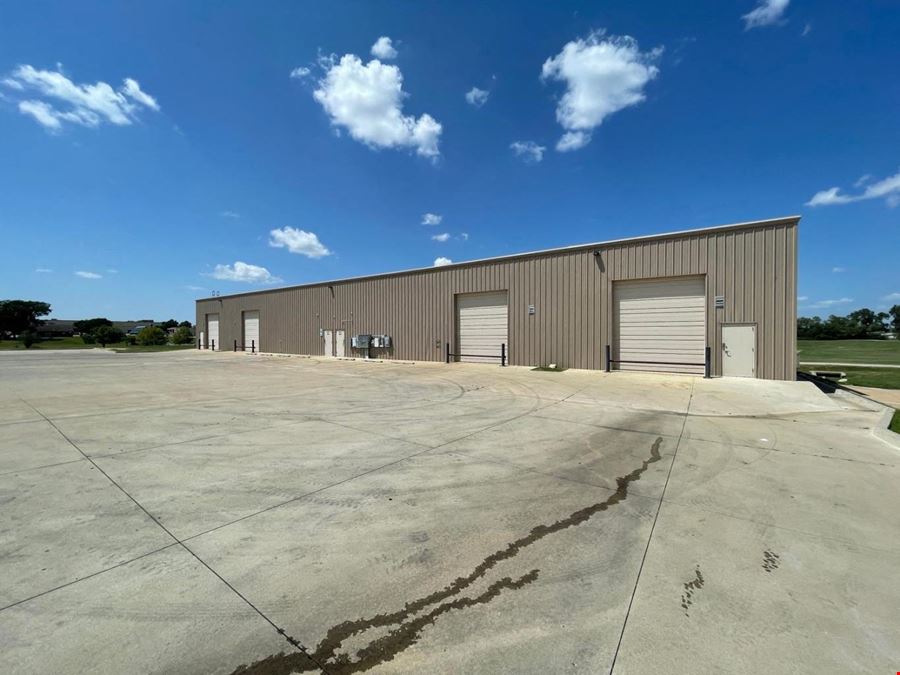 9915 E 51st St, Bldg B - Industrial