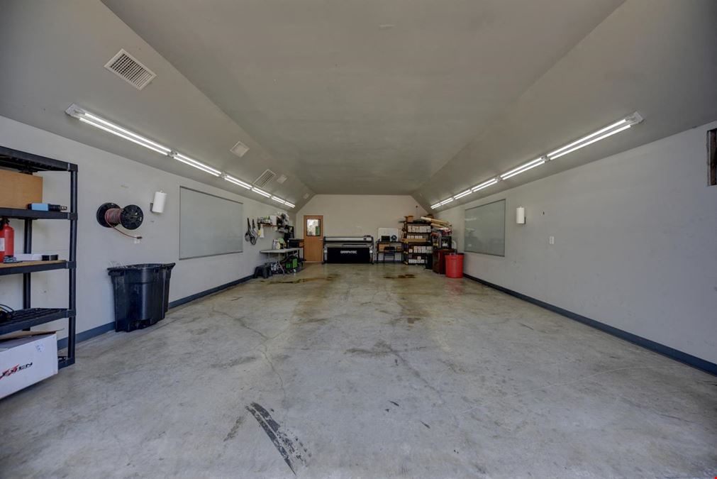 2770 Osborn Lane - For Lease