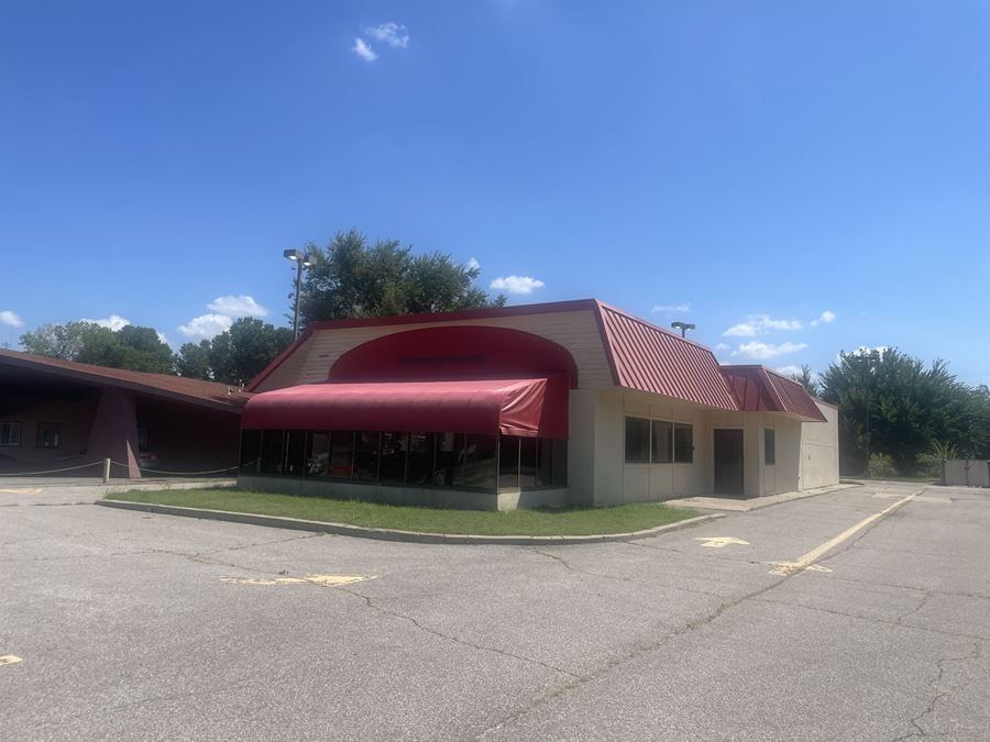 Former Arby's Building