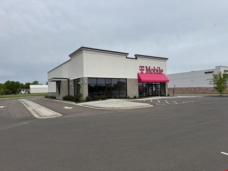 Preview of Retail space for Rent at 2751 West Avenue