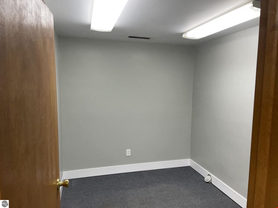 112 John Street, Lake City, MI, 49651