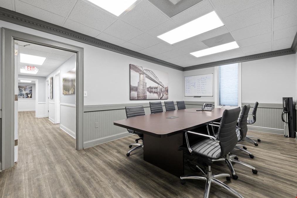 Office/Warehouse on Dodds Ave