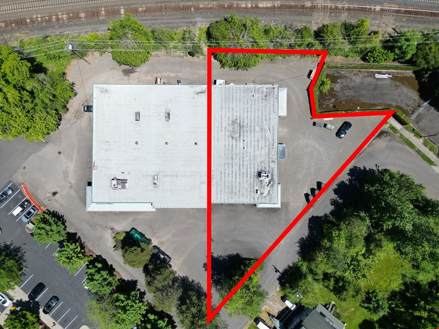 Warehouse, Office, and Graveled Yard