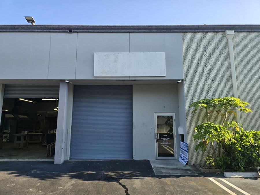 Office / Warehouse 2,628 SQFT