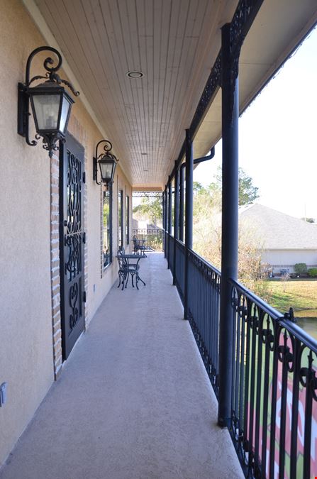 7111- French Quarter Salons at The French Quarter Business Park
