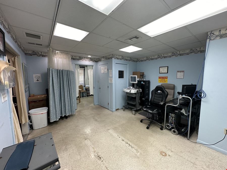 H Gray Reeves Professional Center