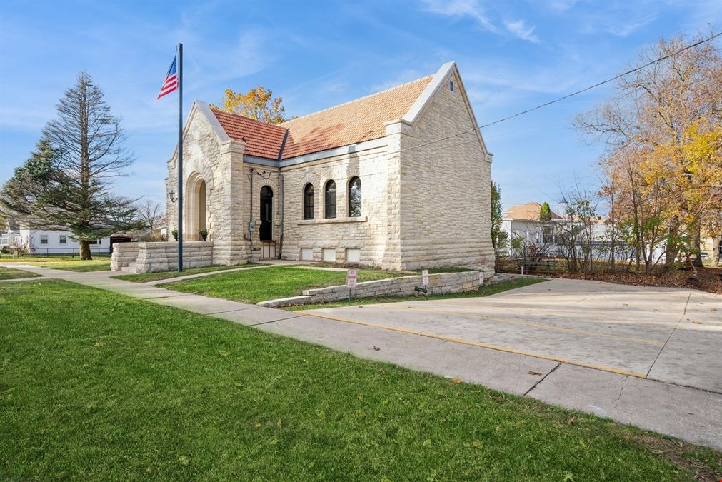 Historic Anamosa Public Library