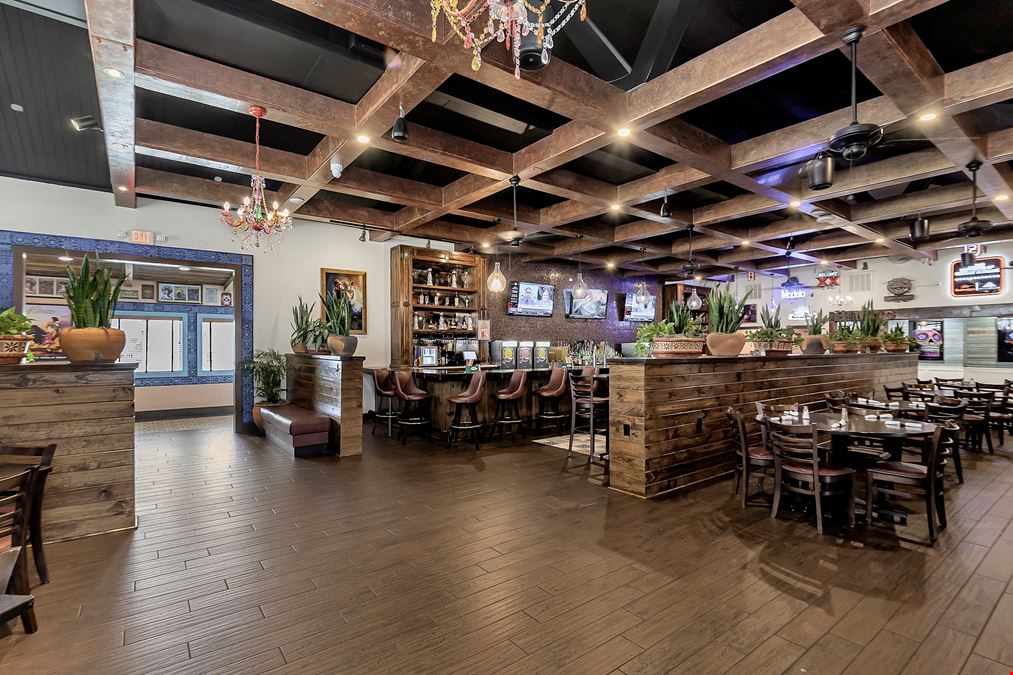 Restaurant/Bar with Covered Patio