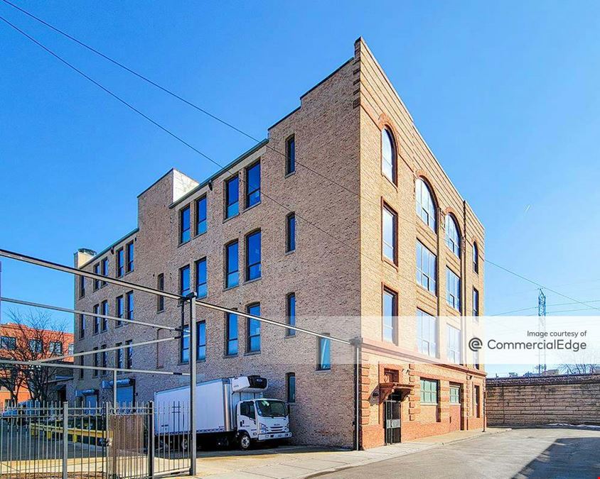 1900 West Kinzie Street