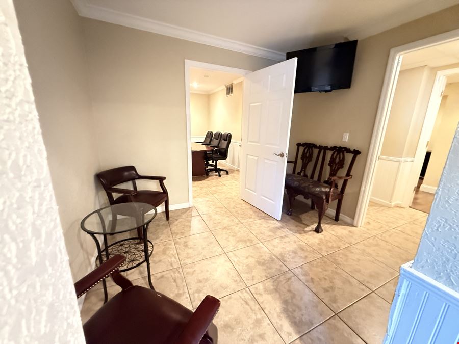  Updated Office Suites + Optional Live/Work Apartment | 4,532 SF | Downtown New Port Richey