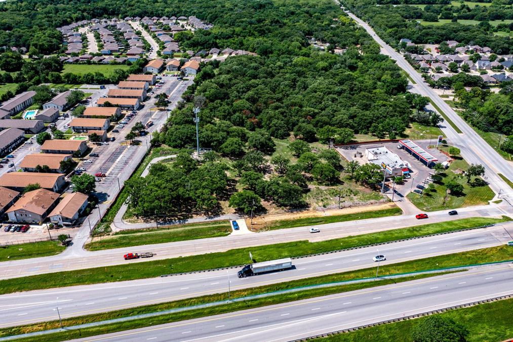 Ground Lease on Highway 175