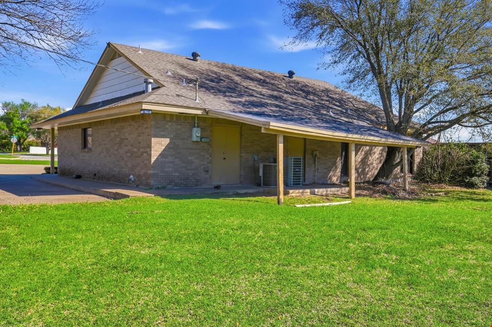 216 Dalton Dr