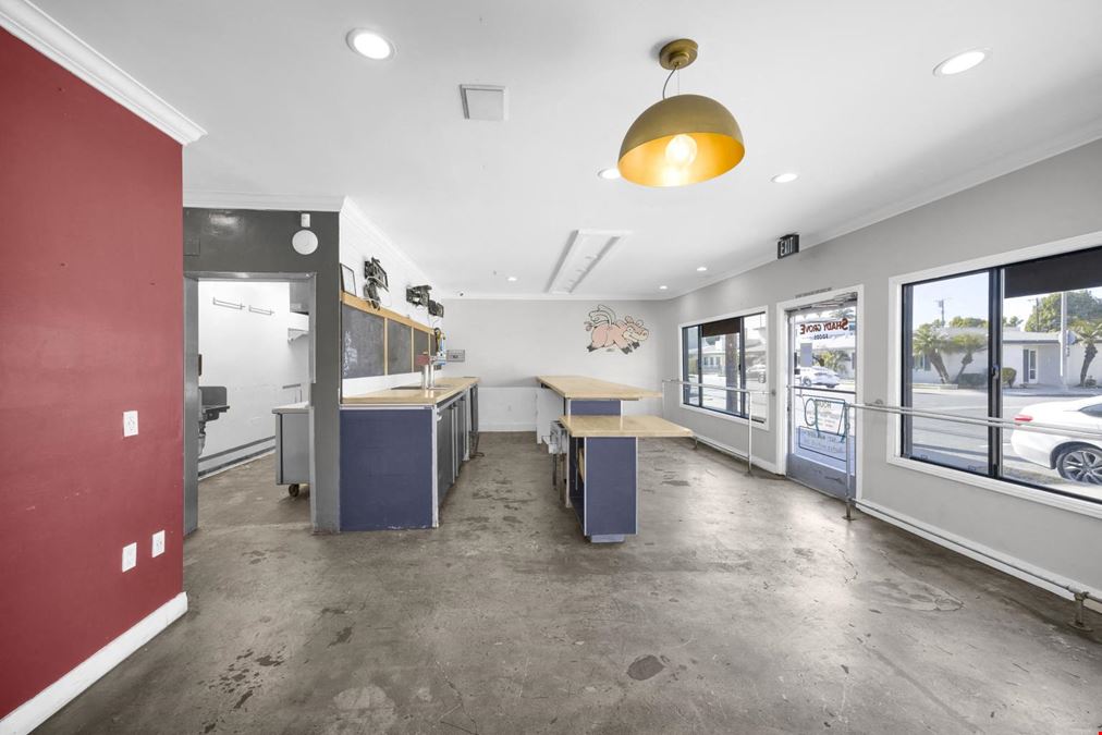 4th Street Retro Row Prime Restaurant Space
