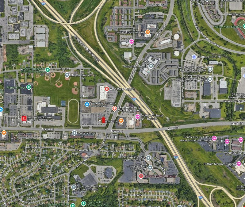 2,000+/- SF up to 4,726+/- SF Available in Maple Ridge Center