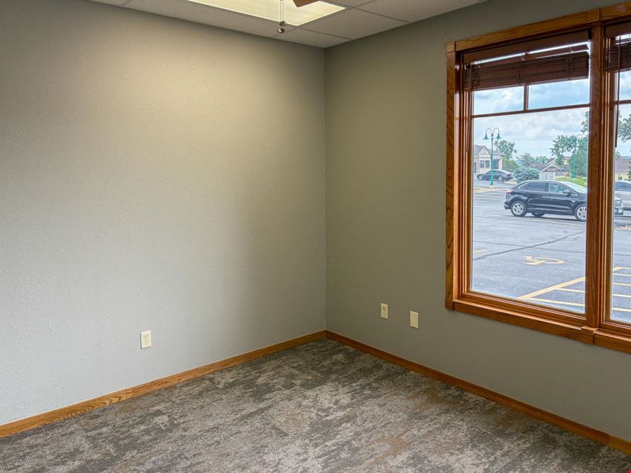 Professional Office Space For Lease in the Highlands