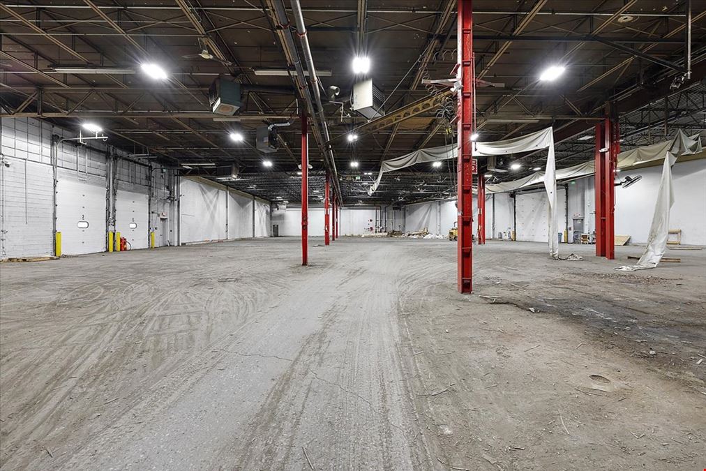 Versatile Industrial/ Flex/ Warehouse and Storage Facility