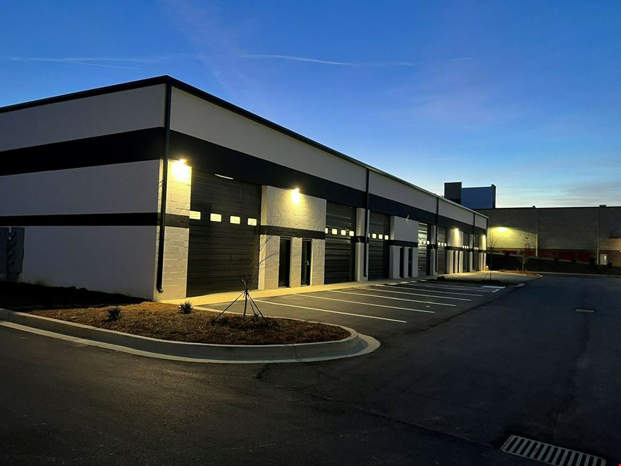 Investment Sale: Unit D02 - Alpharetta Personal Warehouse