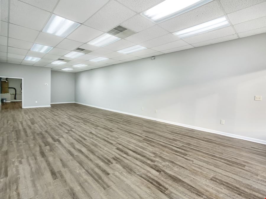 742 Vestavia Plaza