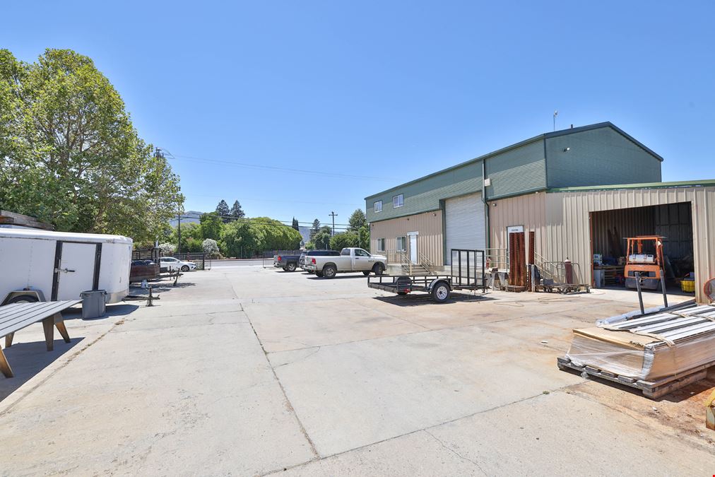 Industrial - Fenced Yard