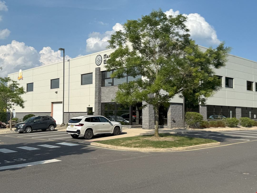 Warehouse with Office For Lease