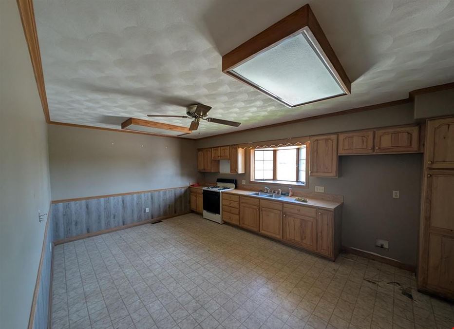 8727 Arenzville Rd