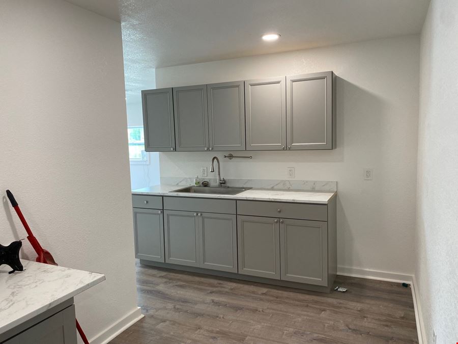 5K Shop with 2 acre gravel laydown drop yard