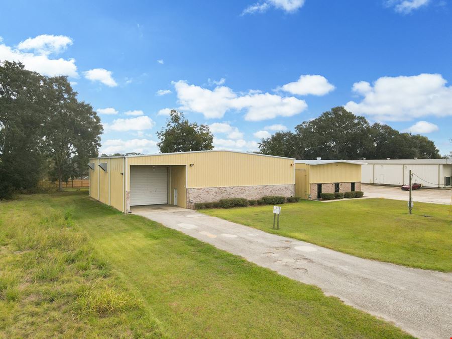 Insulated Industrial Office / Warehouse Facility Near US 90