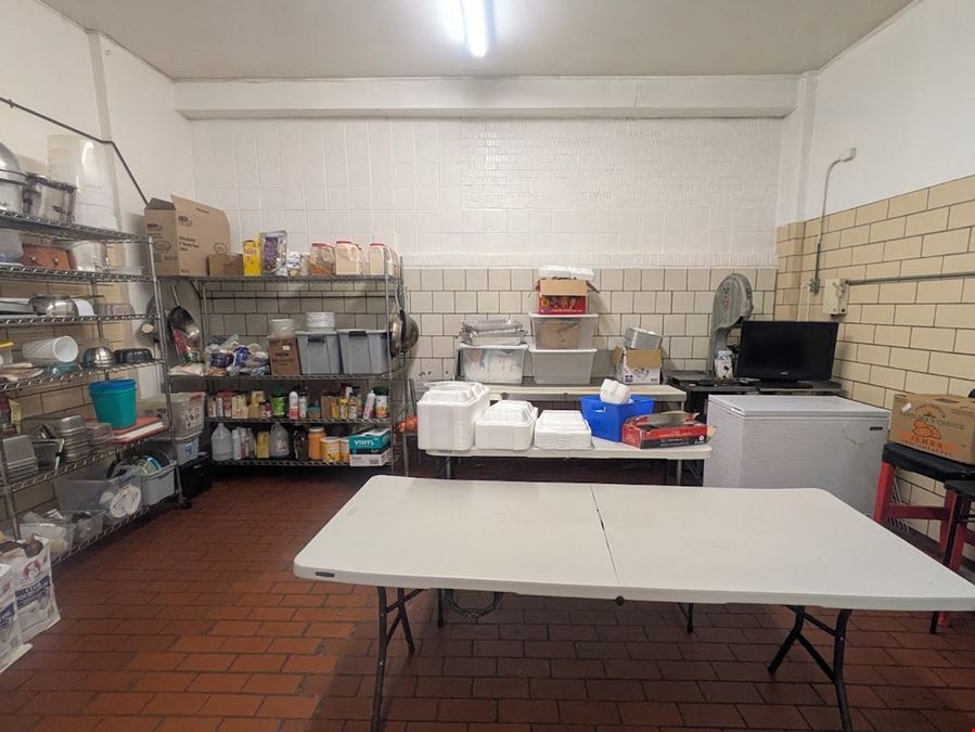 Historic 185th Corridor Commercial Building