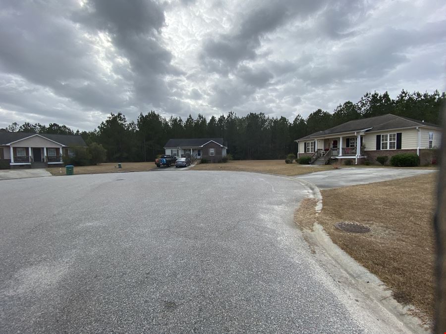 Incredible Value-Add Opportunity! Deerfield Village | 26-Unit HUD / LIHTC Housing Community Only 2 years remaining on LIHTC Agreement