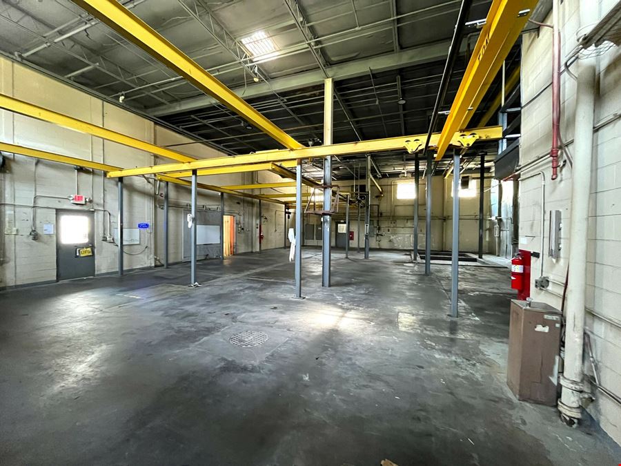 13,000 SF Office/Warehouse