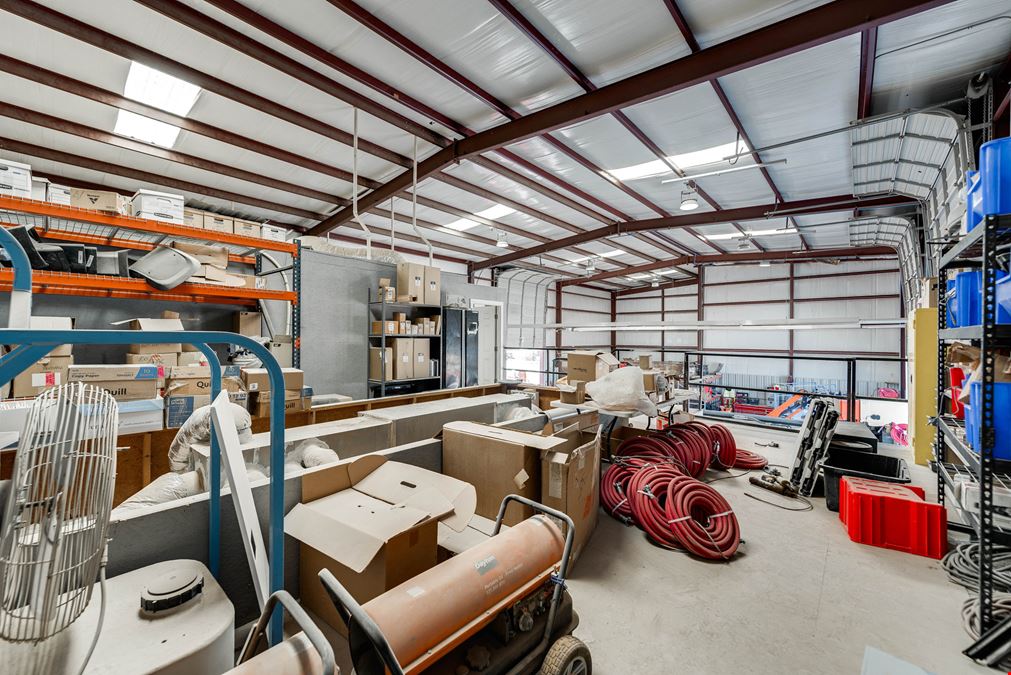 3-Bay Shop with Office & Living Space