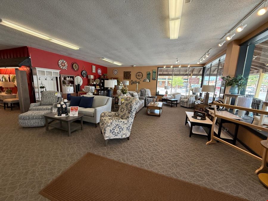 403 Main Ave S