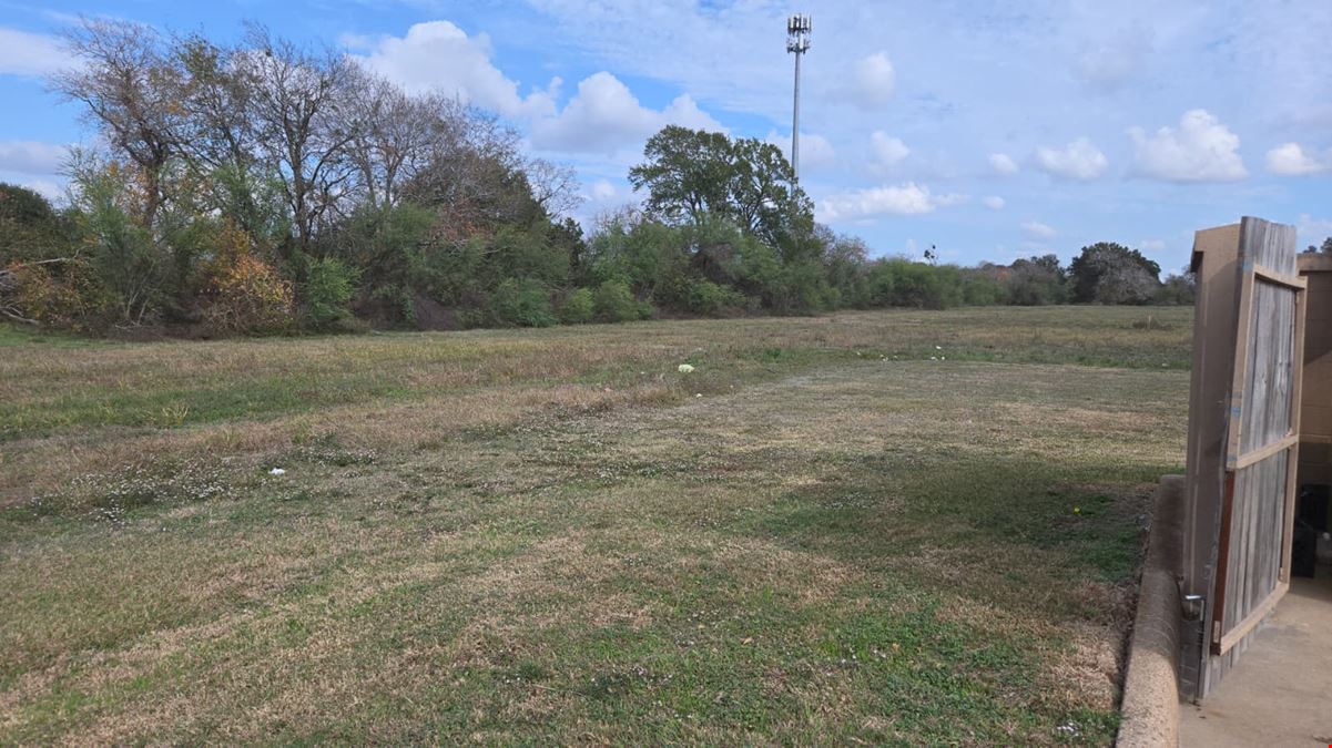 Prime 1.5-Acre Development Site: Shovel-Ready Car Wash in Rosenberg