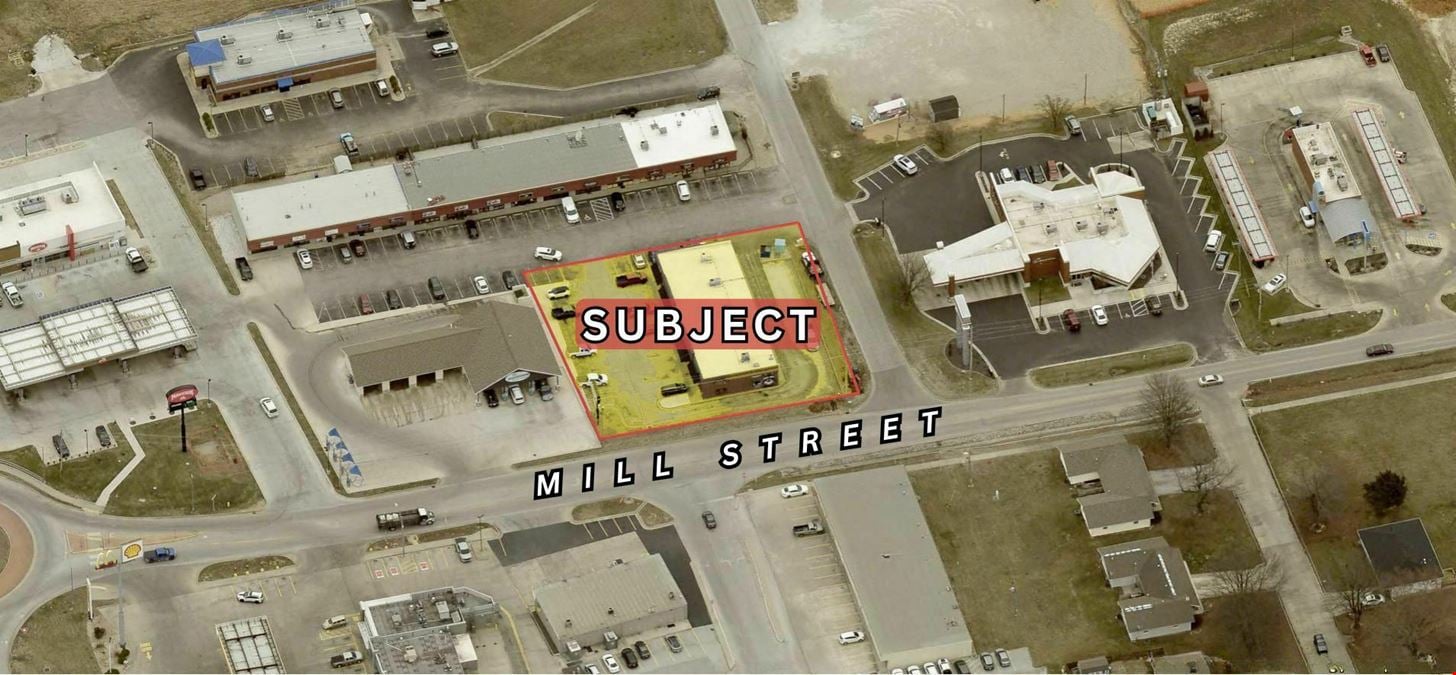 RETAIL CENTER FOR LEASE IN ROGERSVILLE