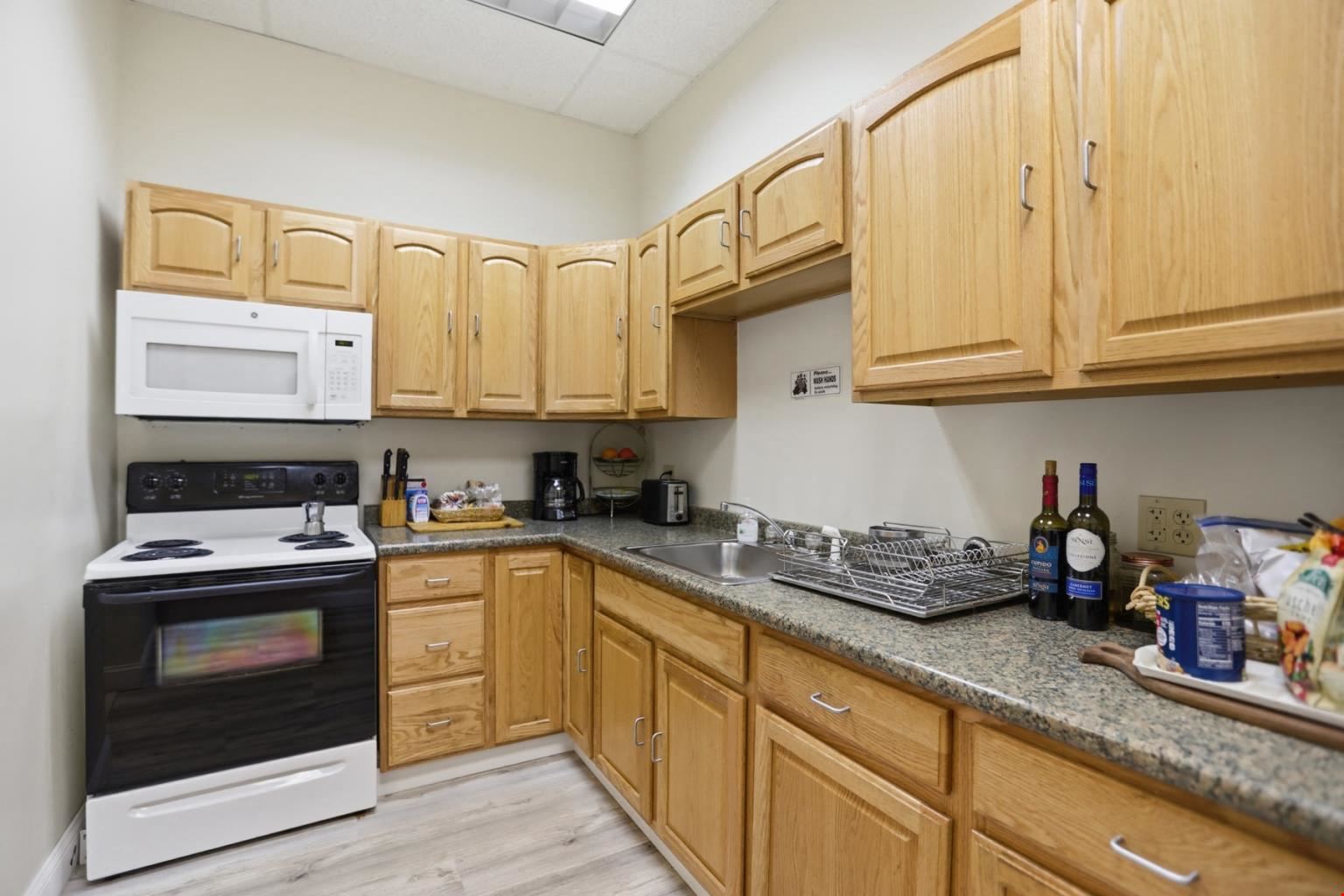 Exceptional Industrial Flex Condominium Unit for Lease in Lawrence, MA