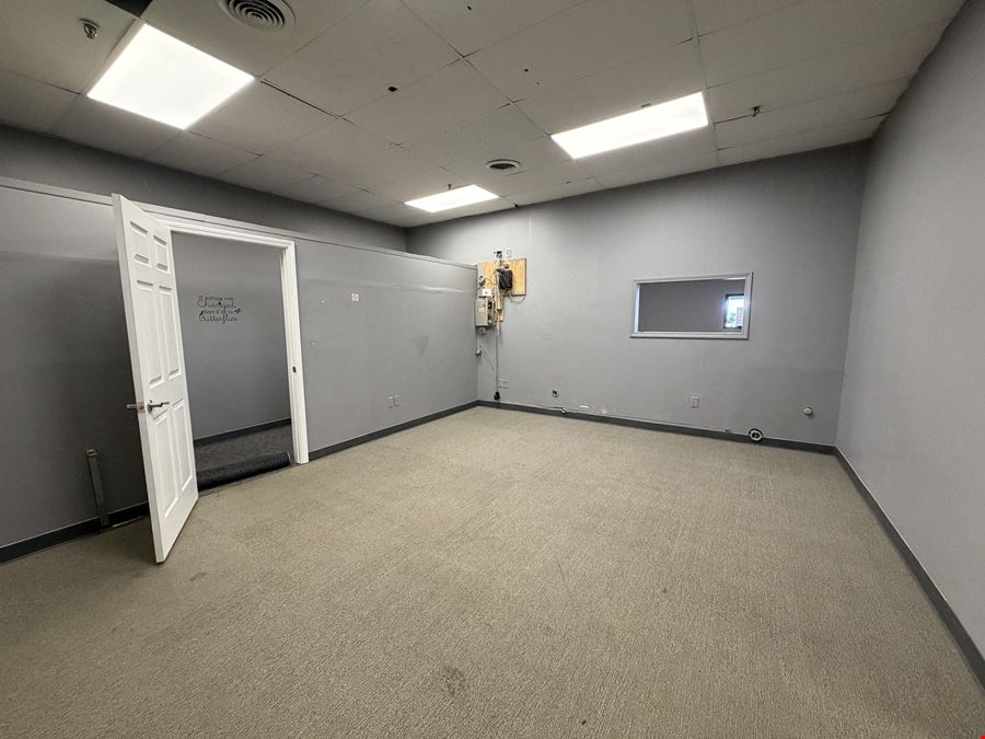 3061 Bay Plaza Drive