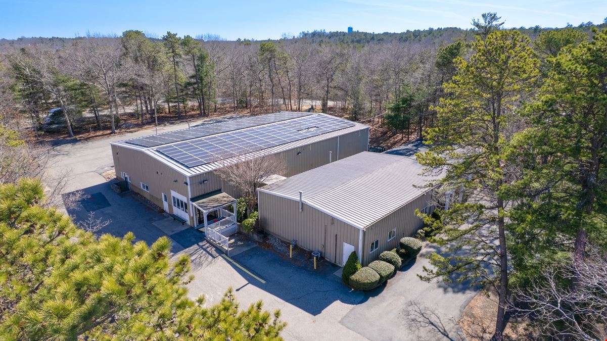 Stand-Alone Flex Building in Plymouth Industrial Park