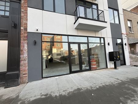 Preview of Retail space for Rent at 285 Metropolitan Ave # 289