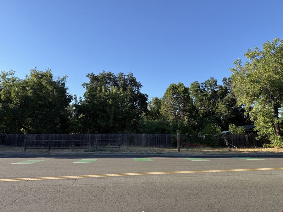College View Commercial Lot