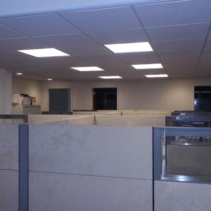 675 Broadway, Massapequa