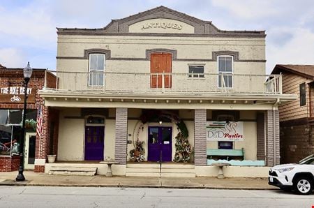 Preview of Retail space for Sale at 108 NW Main St