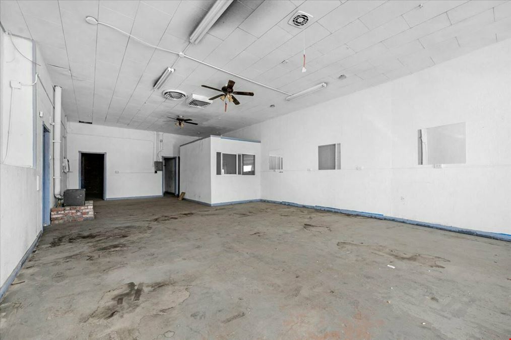 High Street Visibility Retail Space in Armona, CA